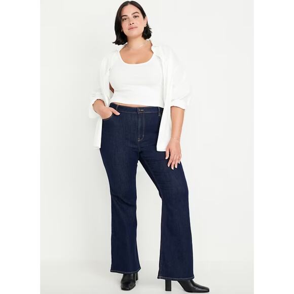 Old Navy High-Waisted Wow Flare Jeans‎ Dark Wash Classic Flare Boho Size 20 - Picture 1 of 10